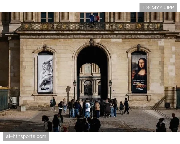 巴黎对里昂比赛期间,卢浮宫劫案嫌疑人被警方成功逮捕